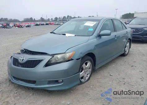 2008 Toyota Camry Se V6 z USA, uszkodzony, nr VIN 4T1BK46KX8U570610